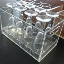 Portable & anti-rattle champagne glass storage