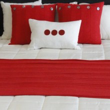 Crisp White & Warm Reds